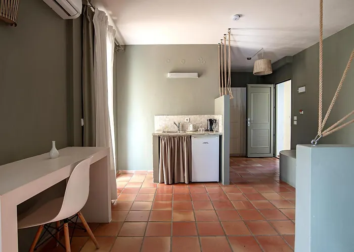 Mounda Retreat Hotel 3*